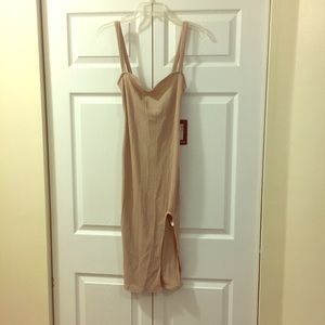NWT Midi dress lace up back tight fitting